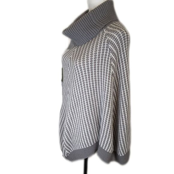 Calvin Klein acrylic knit turtleneck poncho/cape/sweater/coat, EUC, one size - Picture 2 of 9